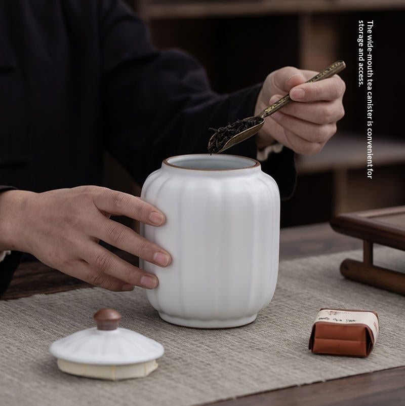 White Ceramic Tea Canister – Airtight Ribbed Storage Jar for Tea, Coffee & Spices (Medium / Large)