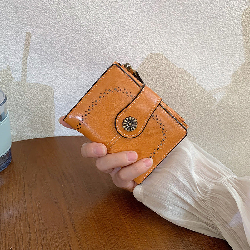 Women's PU Oil-Leather Short Wallet – Vintage Floral Stitch, Anti-Skimming, 5 Card Slots & Coin Pocket
