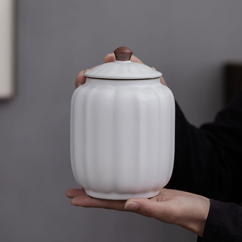 White Ceramic Tea Canister – Airtight Ribbed Storage Jar for Tea, Coffee & Spices (Medium / Large)