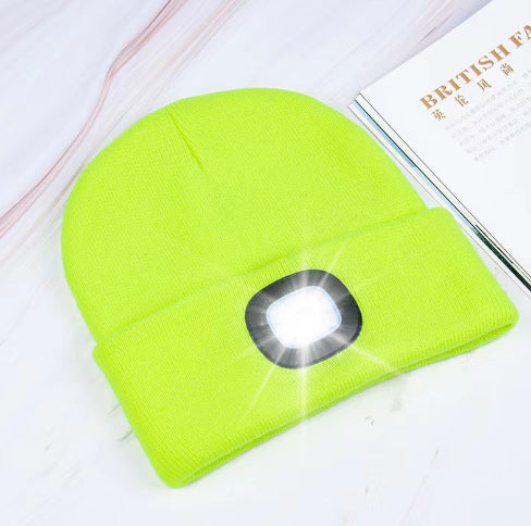 قبعة صغيرة محاكة بتقنية LED – قبعة شتوية مضيئة قابلة لإعادة الشحن عبر USB | Hooriva