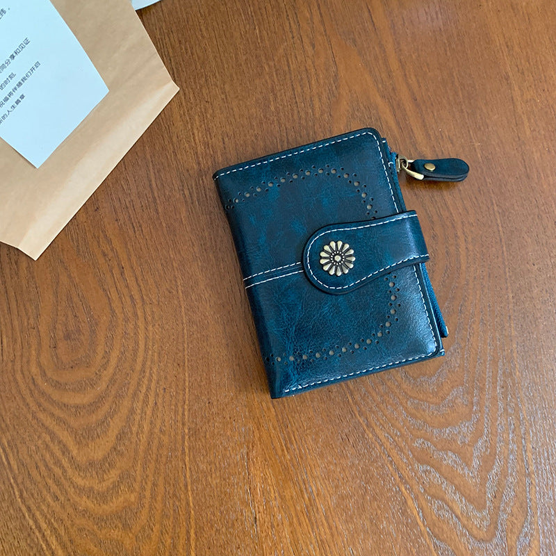 Women's PU Oil-Leather Short Wallet – Vintage Floral Stitch, Anti-Skimming, 5 Card Slots & Coin Pocket
