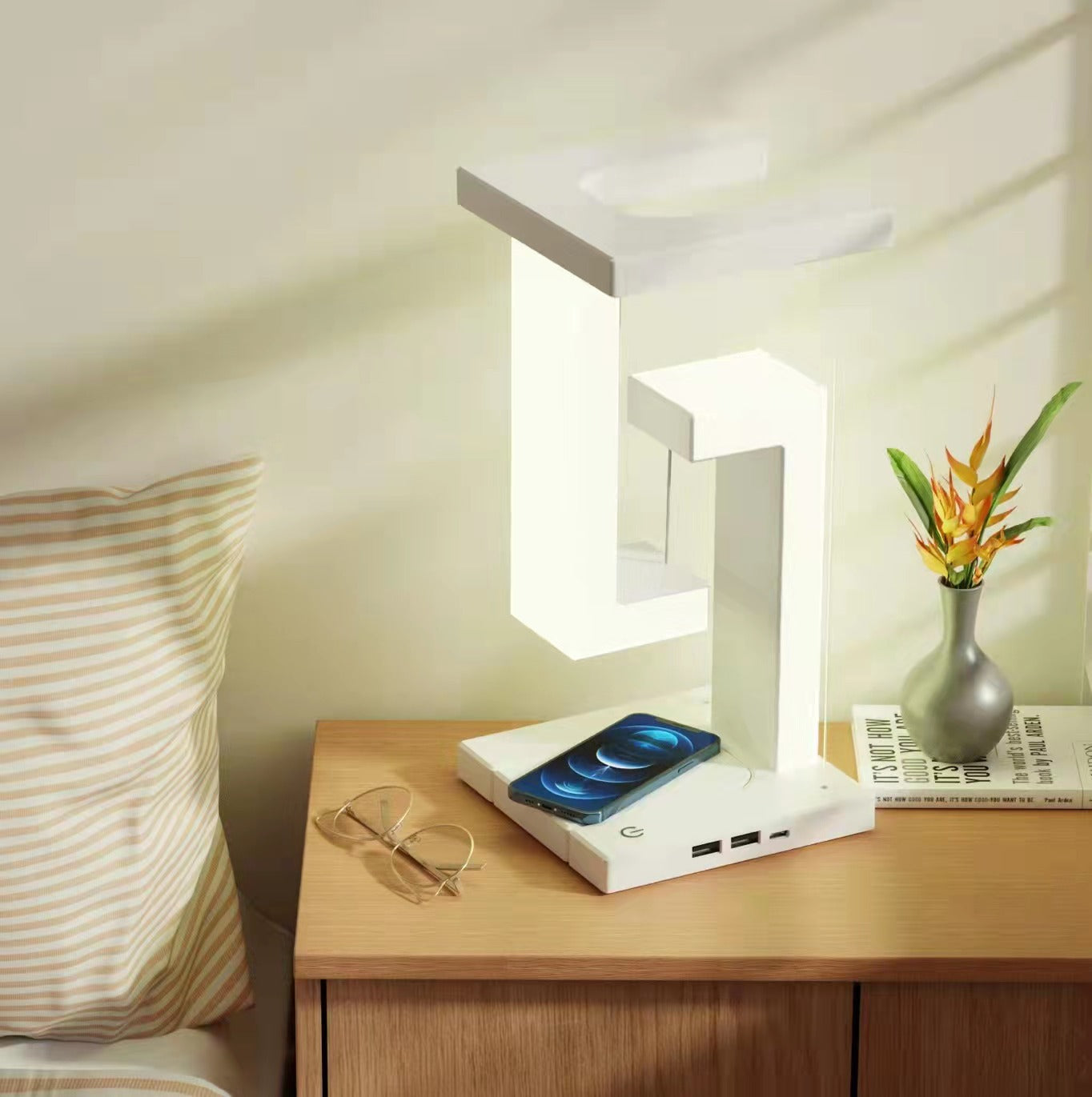 Magnetic Levitating Desk Lamp | Wireless Charging, Touch, Eye-Care, USB | HOORIVA