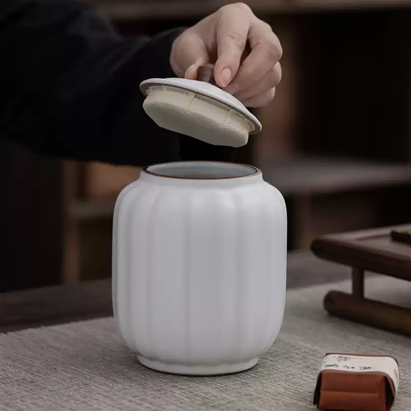 White Ceramic Tea Canister – Airtight Ribbed Storage Jar for Tea, Coffee & Spices (Medium / Large)