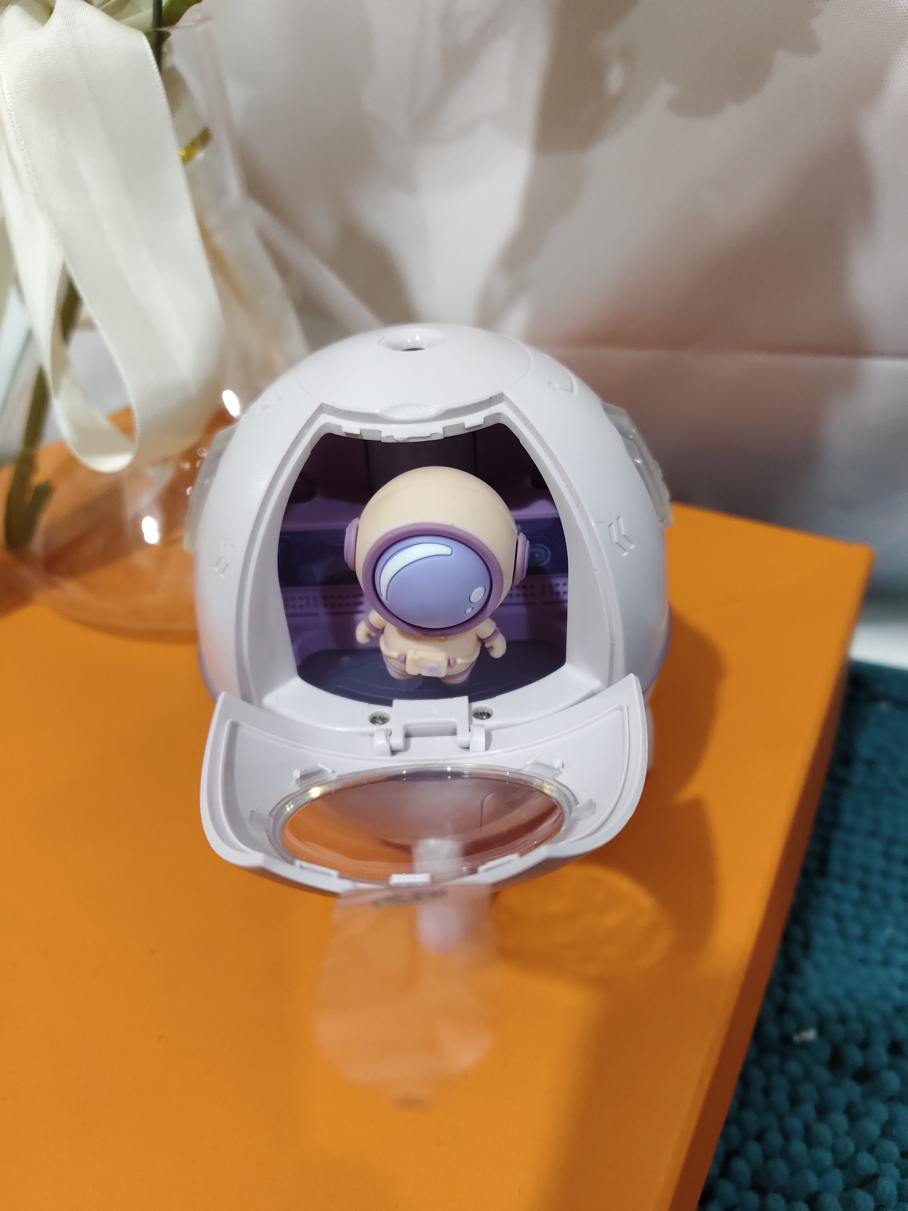 Space Capsule Humidifier MJ046 | Type-C | Ultrasound | Colorful Breathing Night Lamp | 220ml