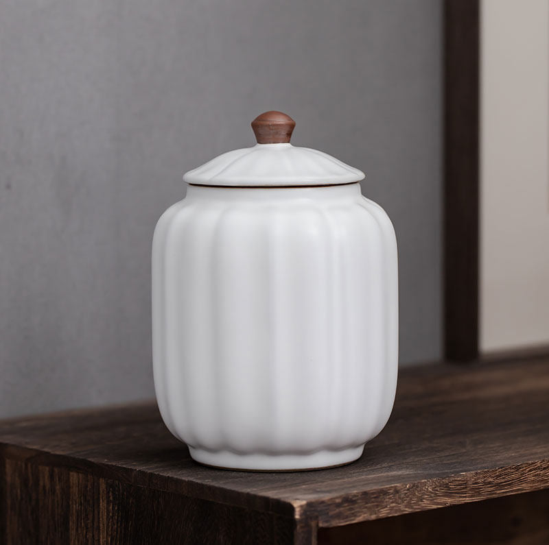 White Ceramic Tea Canister – Airtight Ribbed Storage Jar for Tea, Coffee & Spices (Medium / Large)