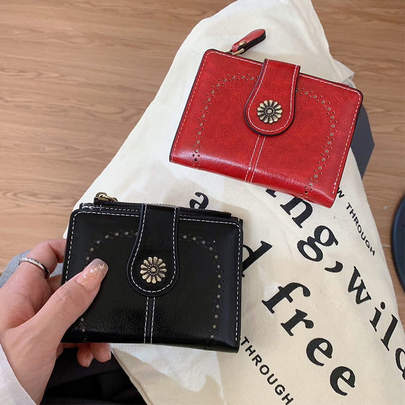 Women's PU Oil-Leather Short Wallet – Vintage Floral Stitch, Anti-Skimming, 5 Card Slots & Coin Pocket