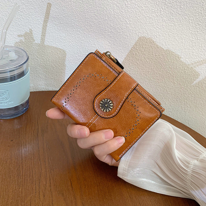 Women's PU Oil-Leather Short Wallet – Vintage Floral Stitch, Anti-Skimming, 5 Card Slots & Coin Pocket
